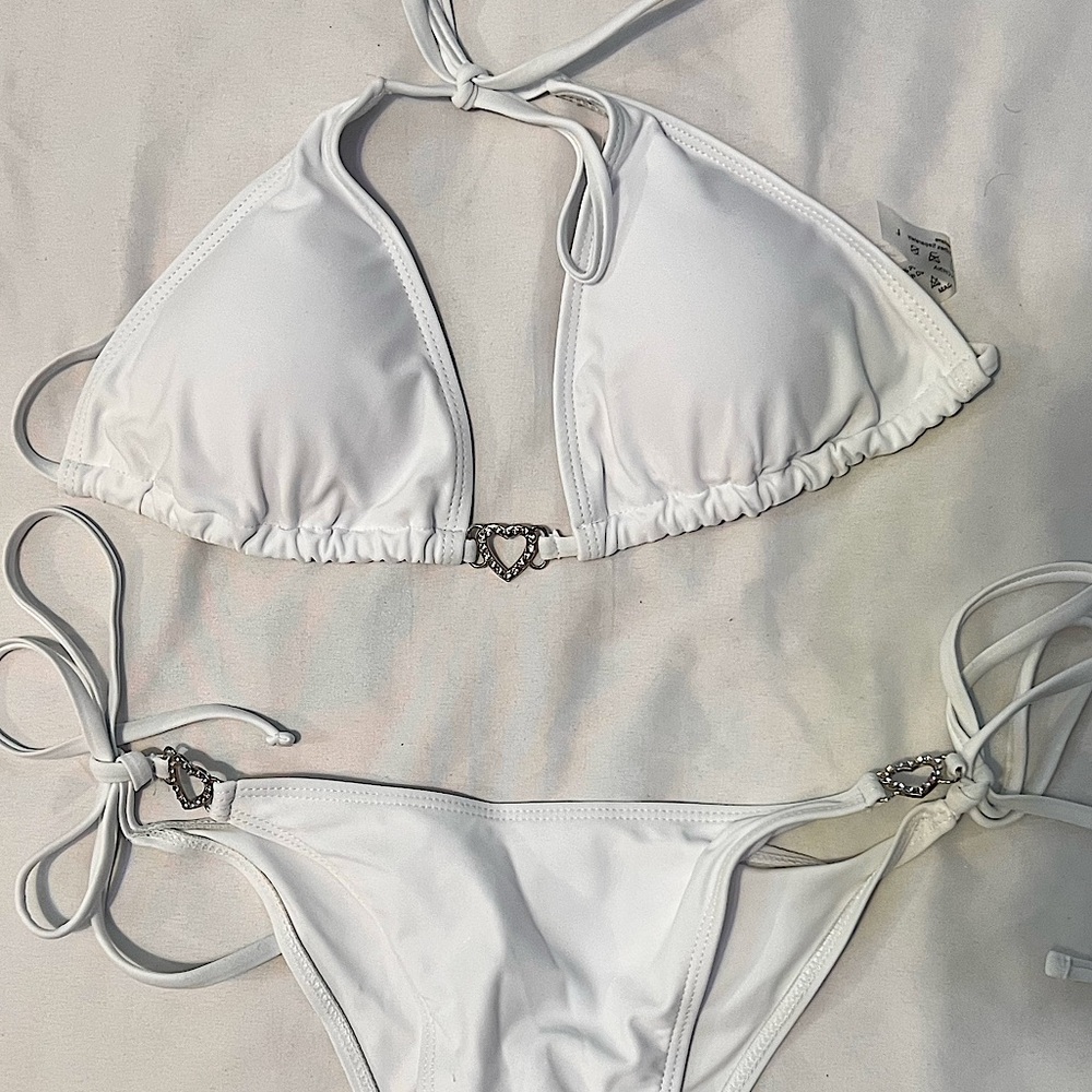 3 Bathing suits - Picture 3 of 3
